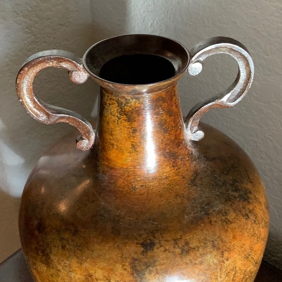 Urn Shaped Wide Body Metal Handled Vase - Picture 6 of 6